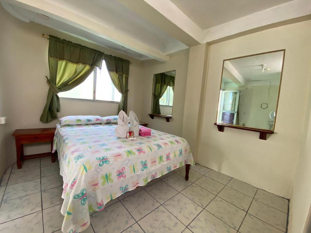 Historico Hostal Elizabeth 阿约拉港 外观 照片